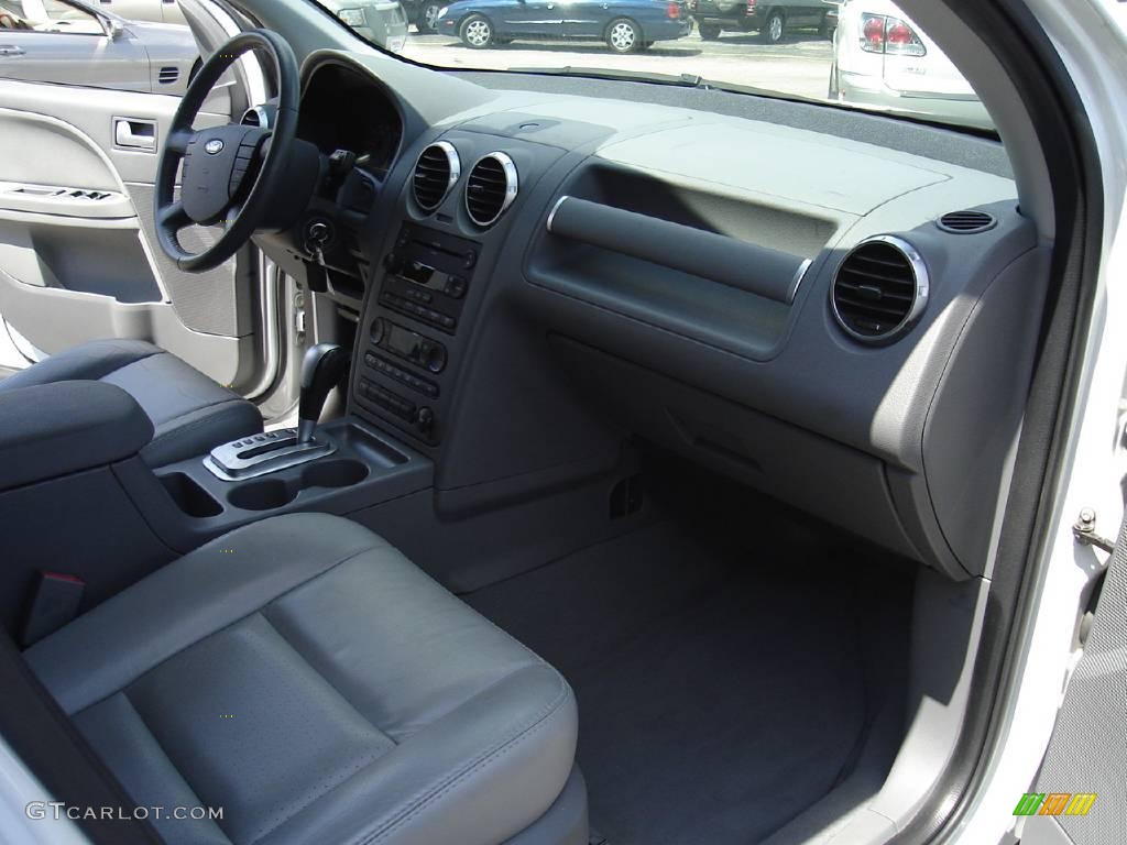 2006 Freestyle SEL AWD - Oxford White / Shale Grey photo #21