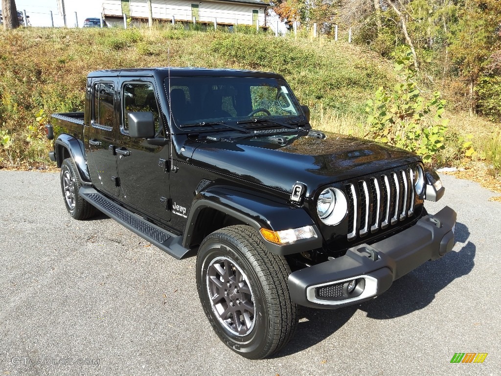 2021 Gladiator Overland 4x4 - Black / Black photo #4