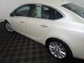 2014 White Diamond Tricoat Buick Verano Leather  photo #20