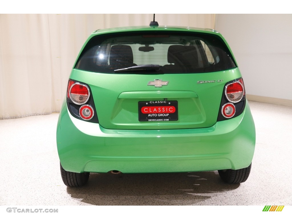 2016 Sonic LT Hatchback - Dragon Green Metallic / Jet Black/Dark Titanium photo #16