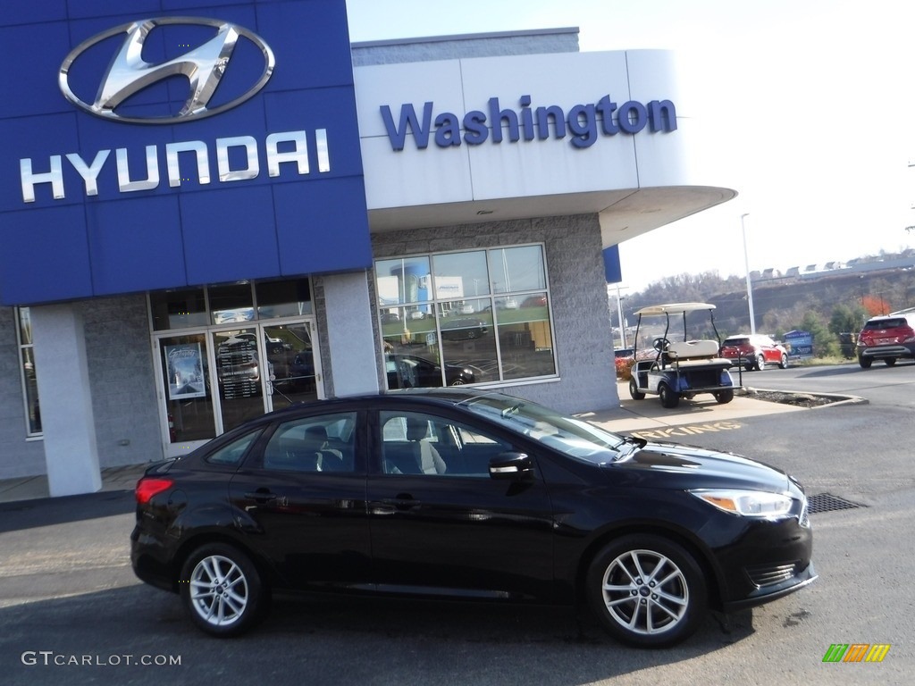 2016 Focus SE Sedan - Shadow Black / Charcoal Black photo #2