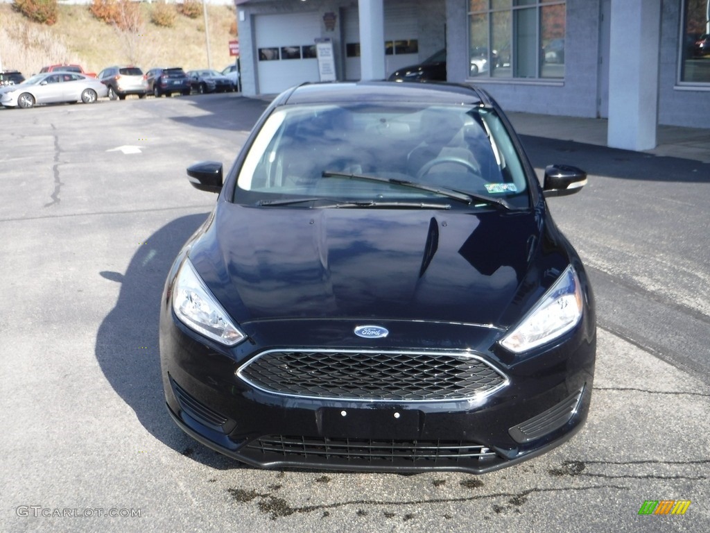 2016 Focus SE Sedan - Shadow Black / Charcoal Black photo #3