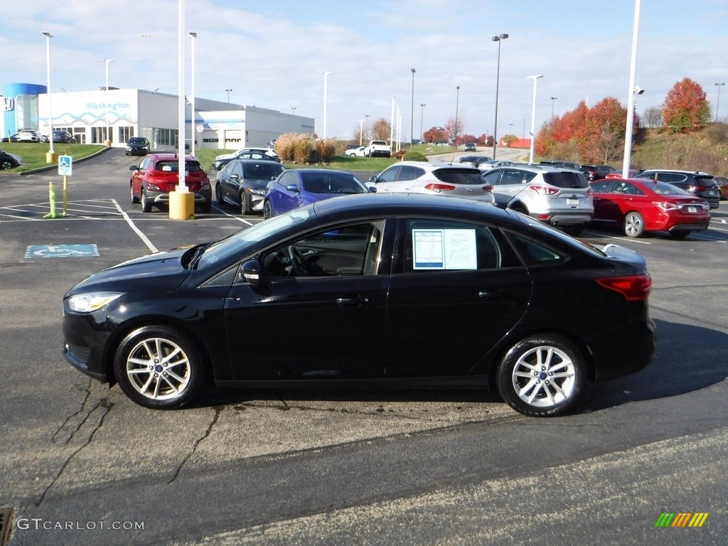 2016 Focus SE Sedan - Shadow Black / Charcoal Black photo #6