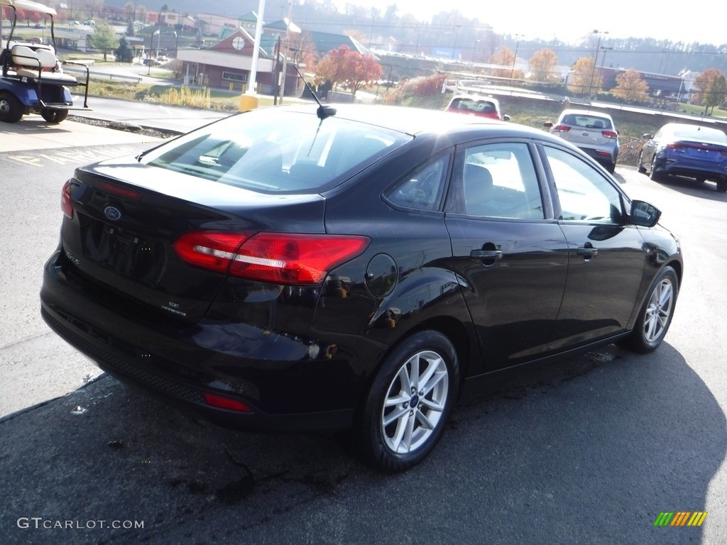 2016 Focus SE Sedan - Shadow Black / Charcoal Black photo #9