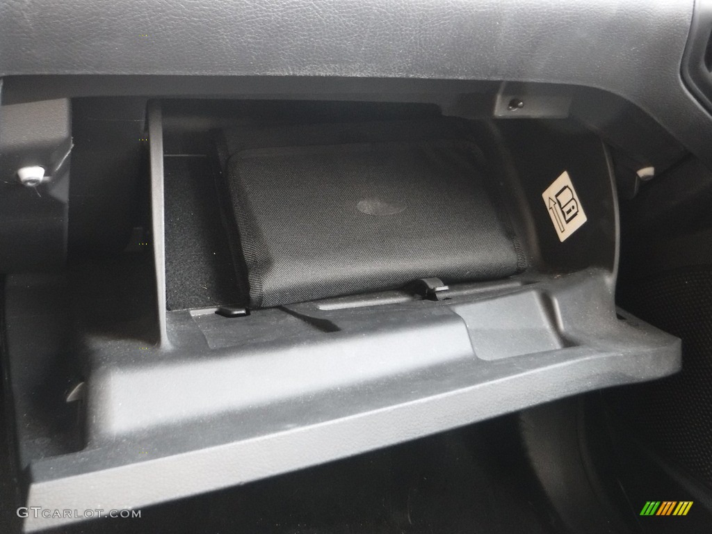 2016 Focus SE Sedan - Shadow Black / Charcoal Black photo #24