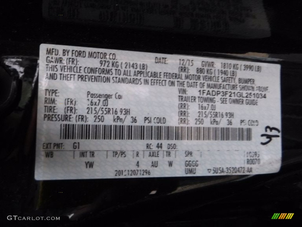 2016 Focus SE Sedan - Shadow Black / Charcoal Black photo #26