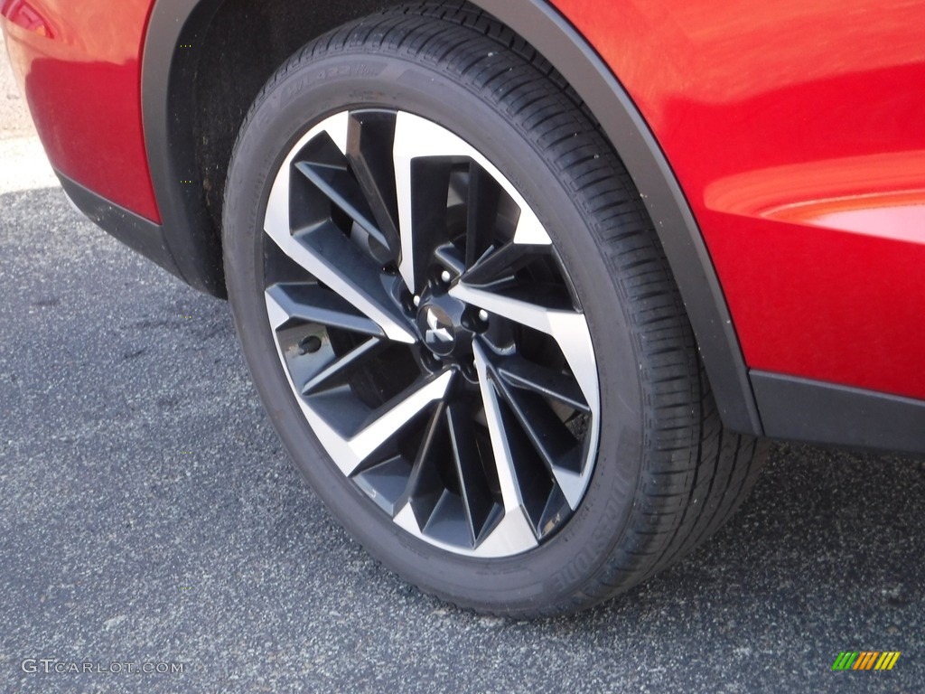 2022 Mitsubishi Outlander SE S-AWC Wheel Photos
