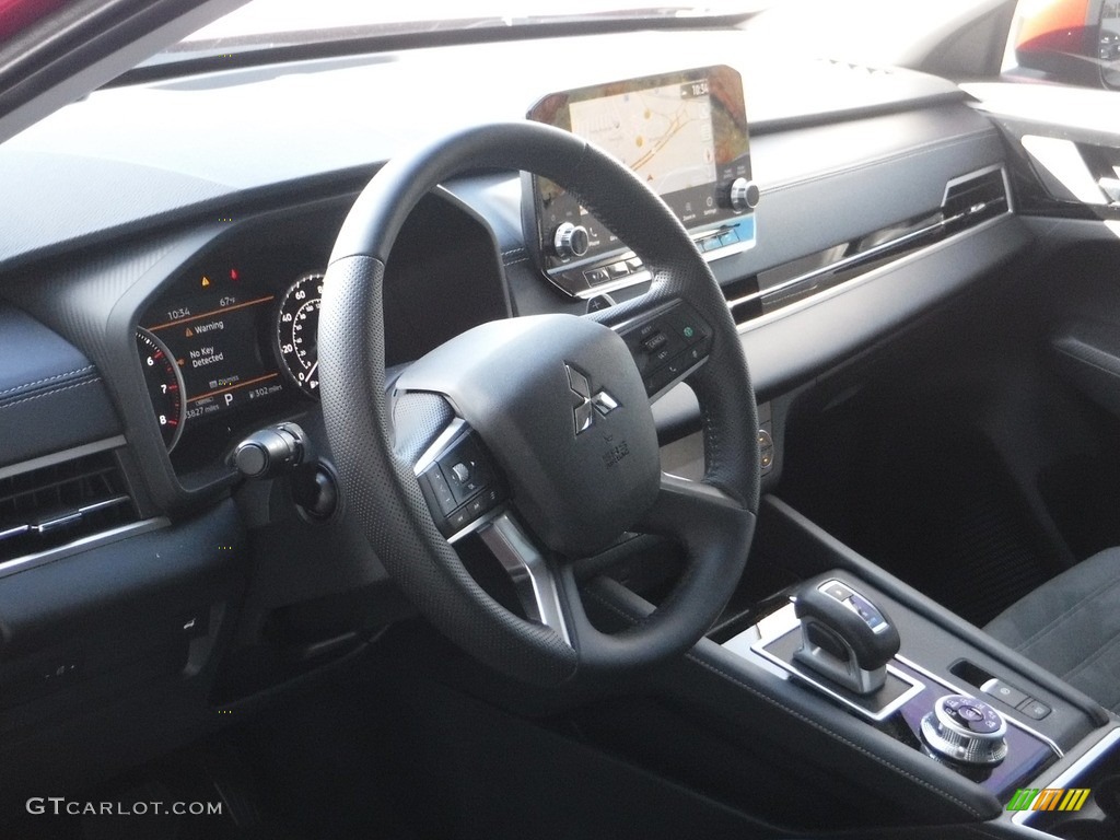 2022 Mitsubishi Outlander SE S-AWC Dashboard Photos