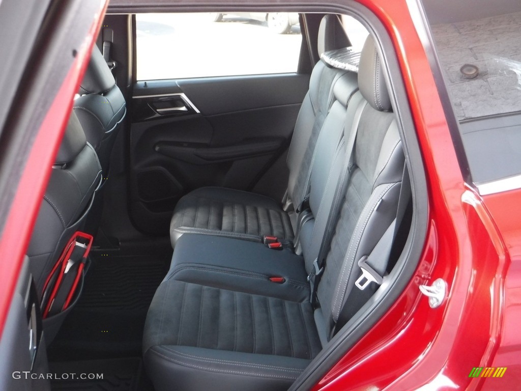 2022 Mitsubishi Outlander SE S-AWC Rear Seat Photos