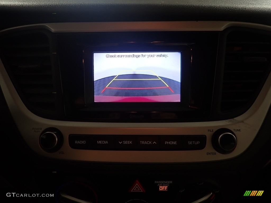 2020 Accent SE - Pomegranate Red / Beige photo #2