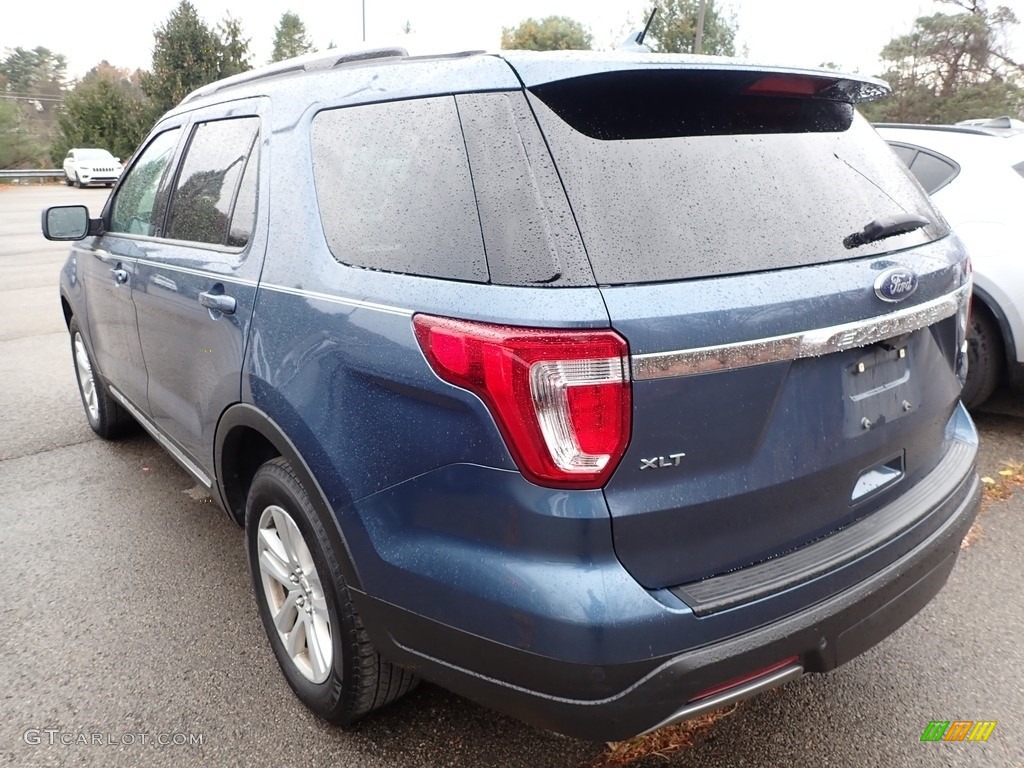 2019 Explorer XLT 4WD - Blue Metallic / Medium Black photo #4