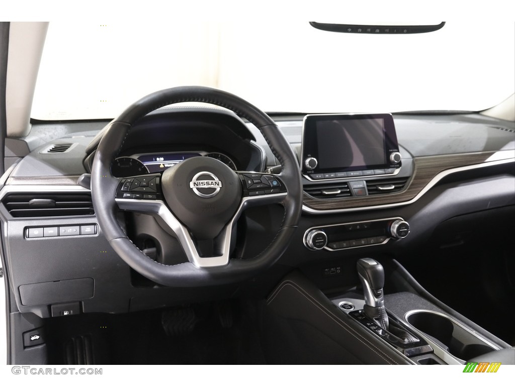 2019 Nissan Altima SL AWD Charcoal Dashboard Photo #143265859