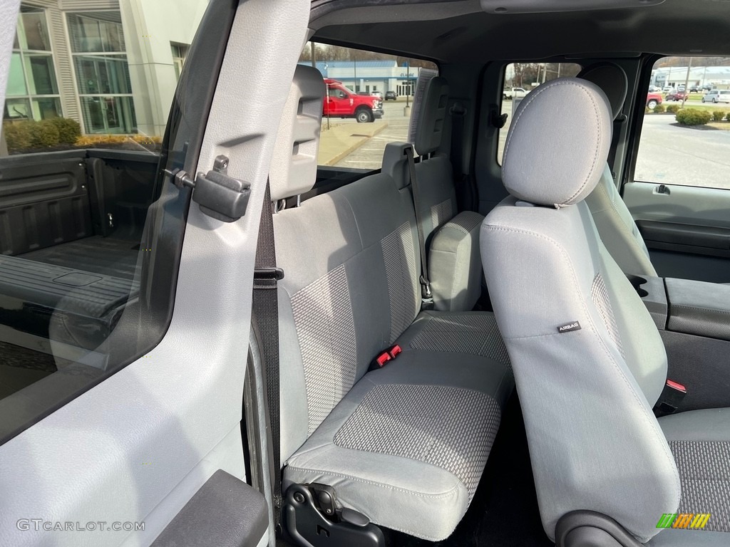 2016 Ford F250 Super Duty XLT Super Cab 4x4 Rear Seat Photos