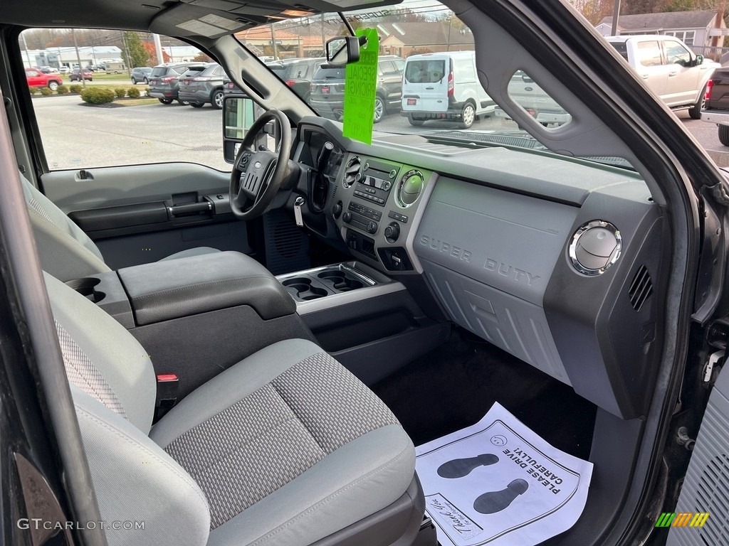 2016 Ford F250 Super Duty XLT Super Cab 4x4 Front Seat Photos