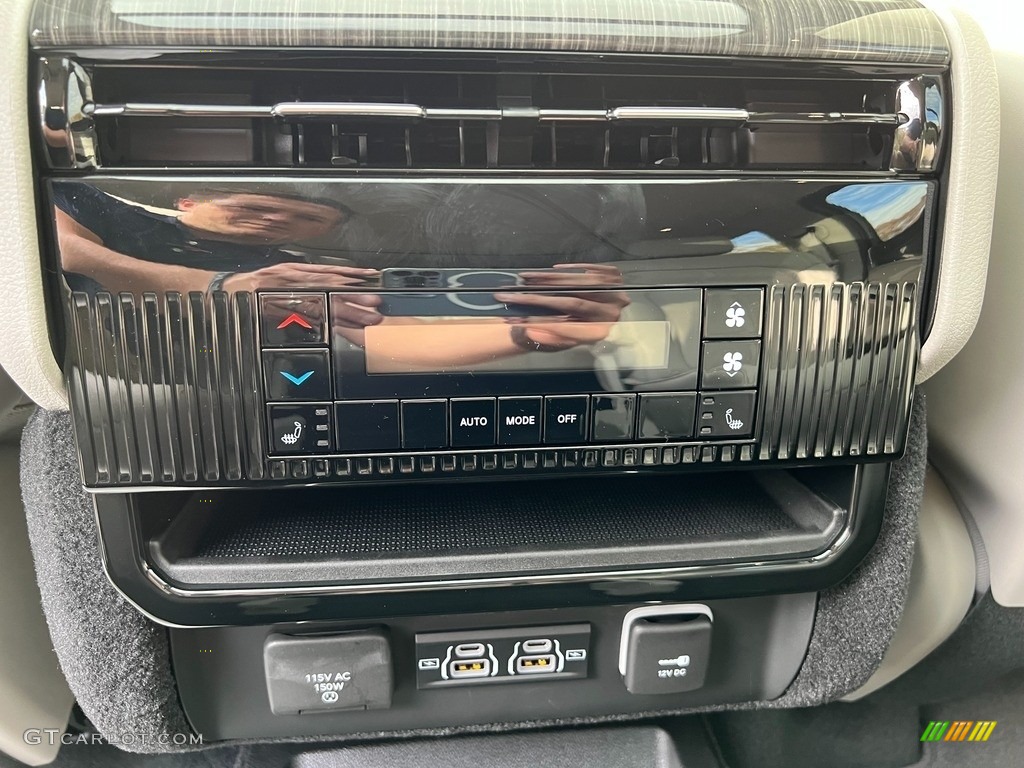 2022 Jeep Wagoneer Series III 4x4 Controls Photo #143267308