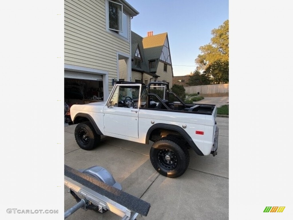 Wimbledon White 1975 Ford Bronco 4x4 Exterior Photo #143268247