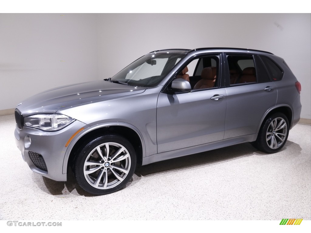 2017 X5 xDrive50i - Space Gray Metallic / Individual Amaro Brown photo #3