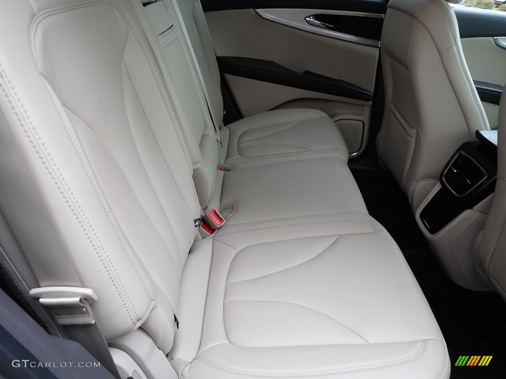 2017 Lincoln MKX Premier AWD Rear Seat Photo #143269992