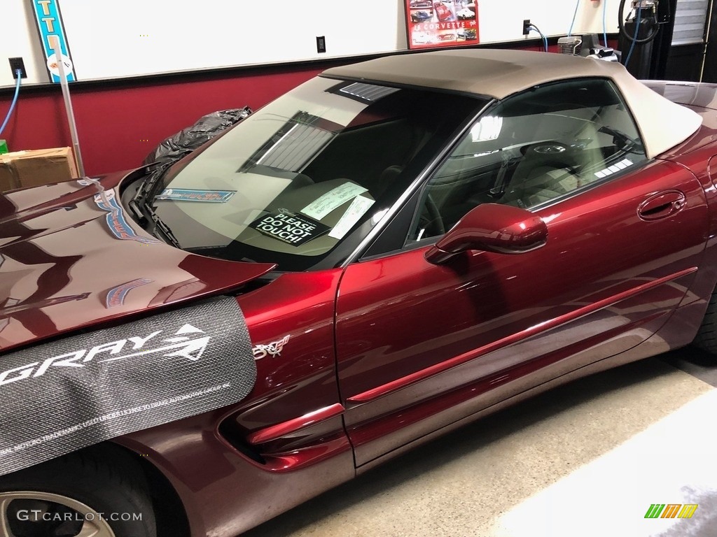 2003 Corvette Convertible - 50th Anniversary Red / Shale photo #11