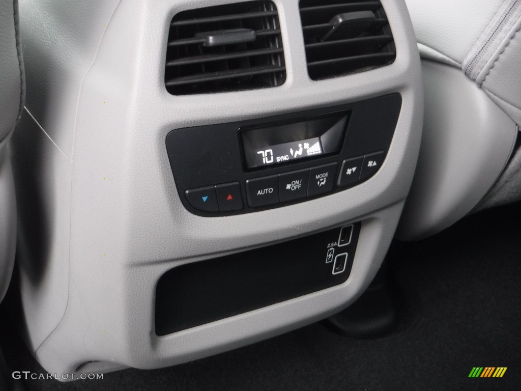 2019 Pilot EX-L AWD - Lunar Silver Metallic / Gray photo #26