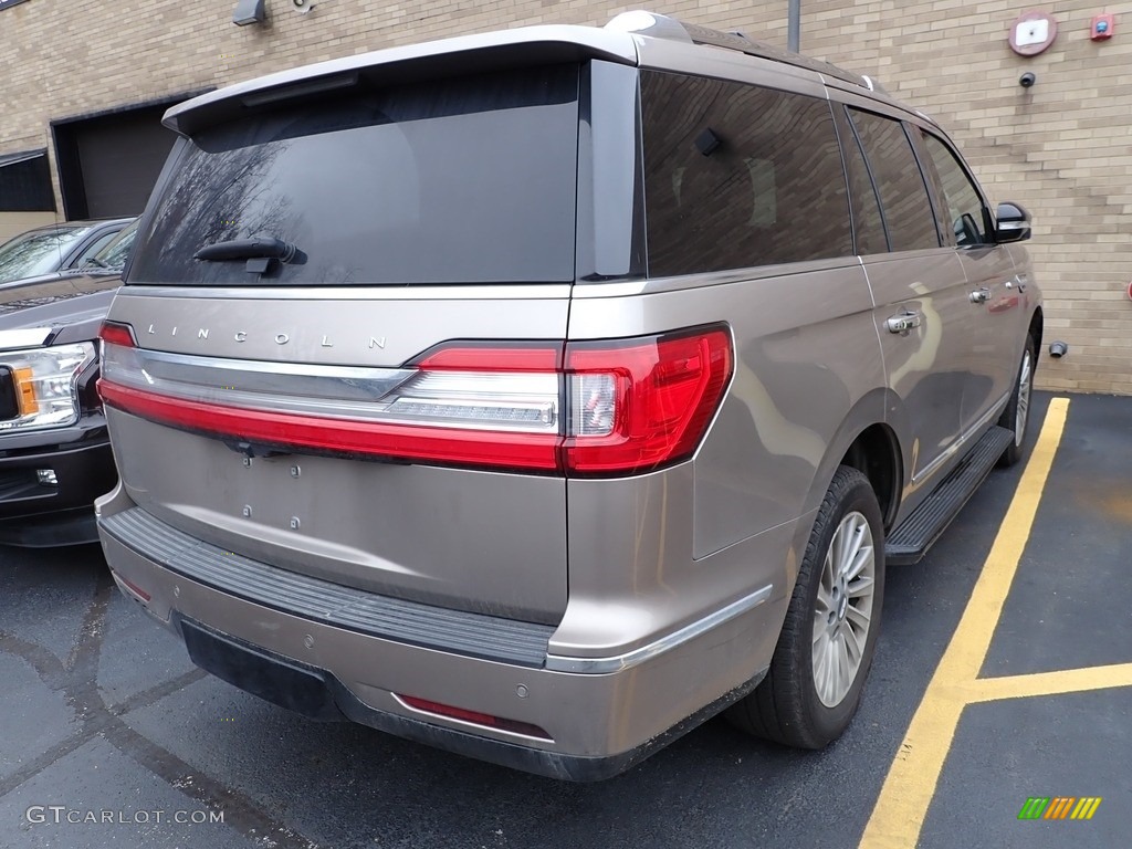 2018 Navigator Premier 4x4 - Iced Mocha Metallic / Ebony photo #4