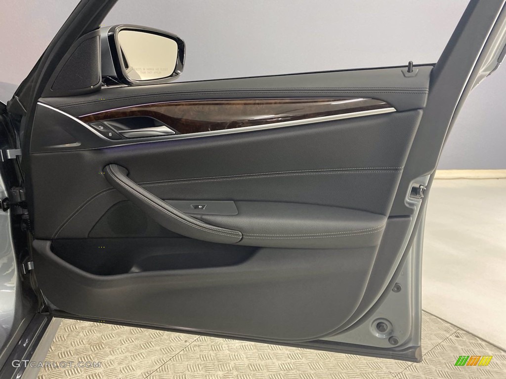2018 5 Series 530e iPerfomance Sedan - Mediterranean Blue Metallic / Black photo #31