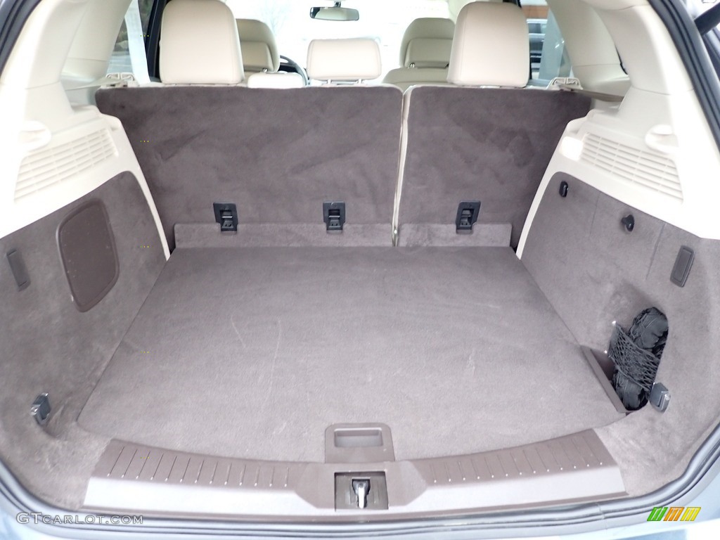 2019 Lincoln MKC AWD Trunk Photo #143274123