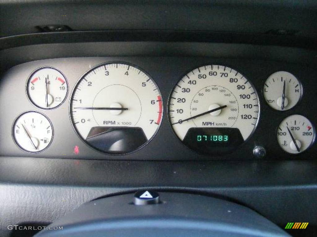 2003 Grand Cherokee Limited 4x4 - Stone White / Dark Slate Gray photo #17
