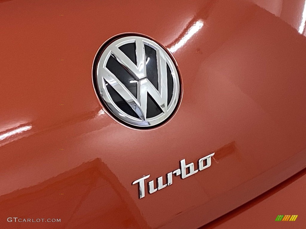 2016 Volkswagen Beetle 1.8T SE Marks and Logos Photo #143275021