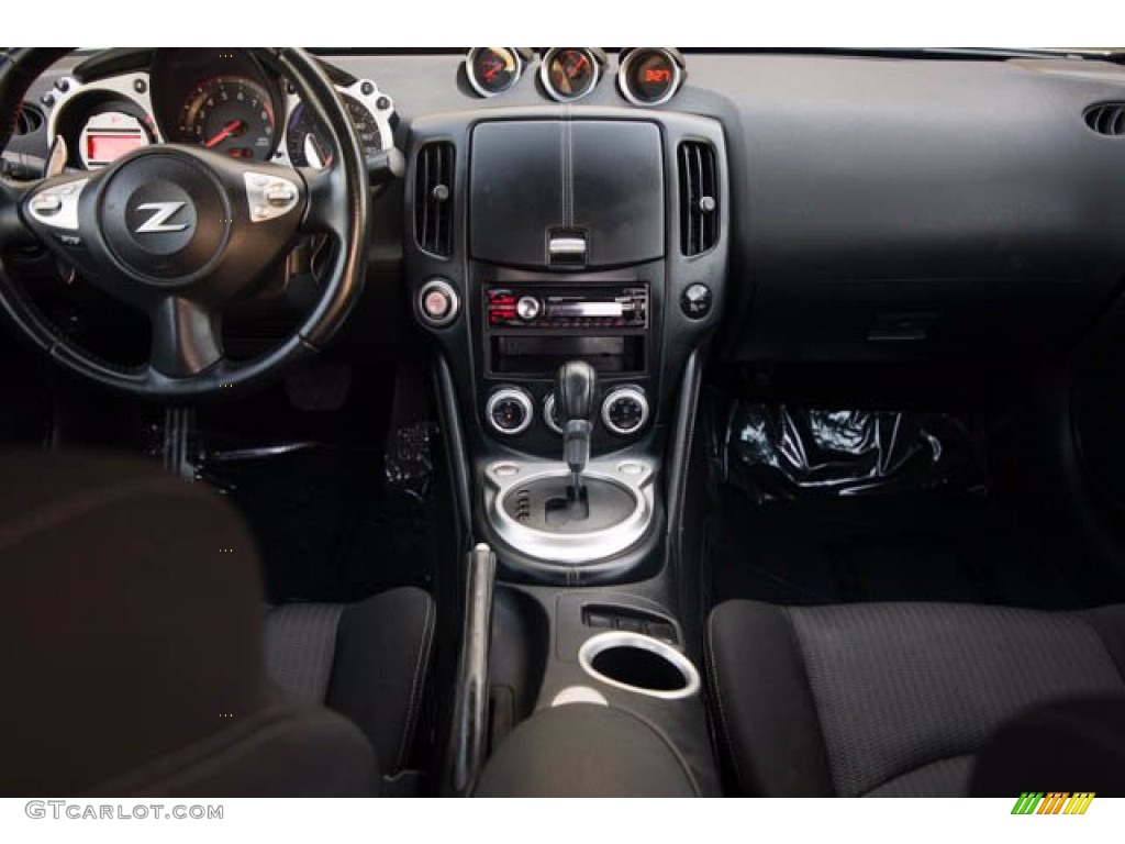 2009 370Z Coupe - Platinum Graphite / Black Cloth photo #4