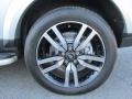 2016 Land Rover LR4 HSE LUX Wheel and Tire Photo