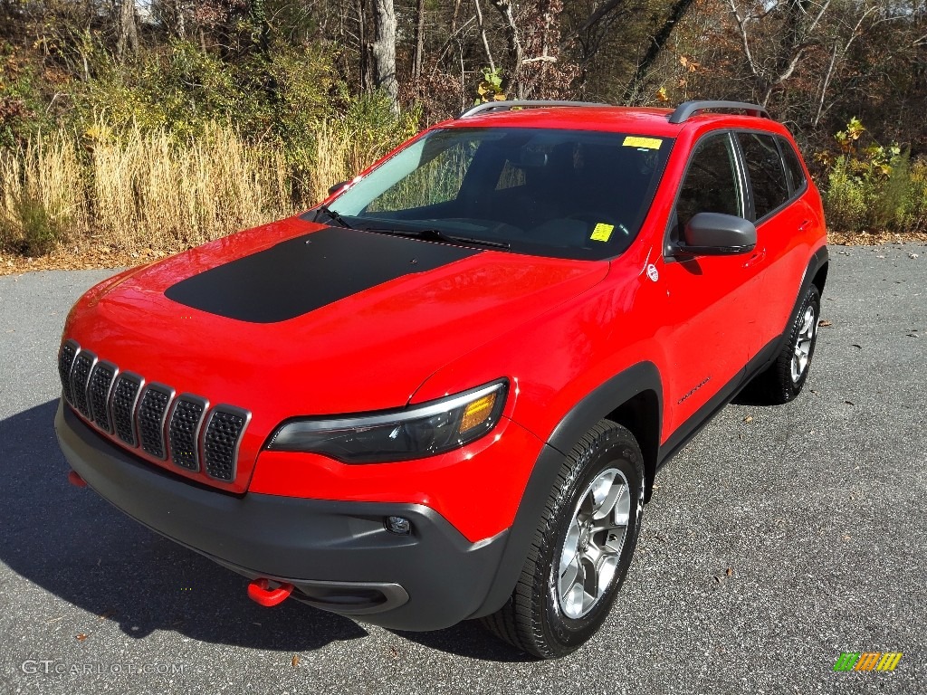 2019 Cherokee Trailhawk 4x4 - Firecracker Red / Black photo #2