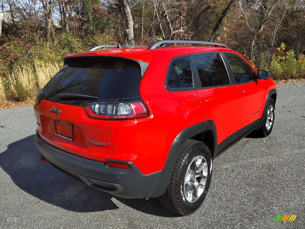 2019 Cherokee Trailhawk 4x4 - Firecracker Red / Black photo #9