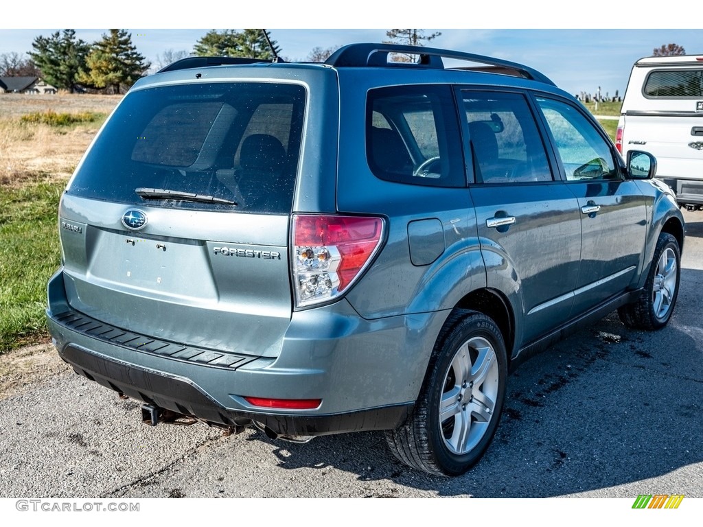 2009 Forester 2.5 X Premium - Spark Silver Metallic / Platinum photo #4