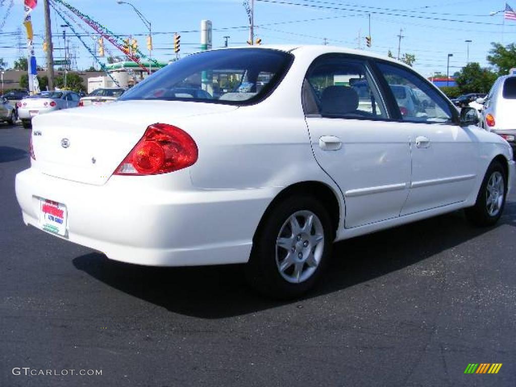 2003 Spectra LS Sedan - Clear White / Grey photo #5