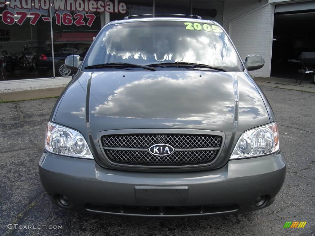 2005 Sedona LX - Sage Green Metallic / Beige photo #8