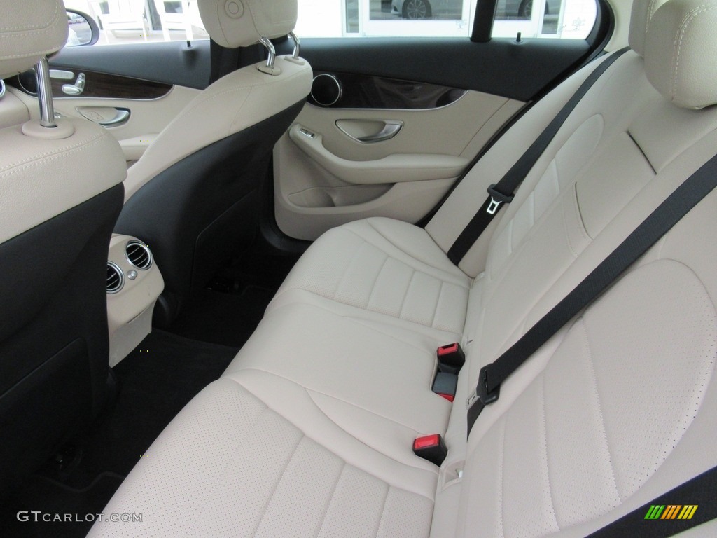 Silk Beige/Black Interior 2016 Mercedes-Benz C 300 Sedan Photo #143284118
