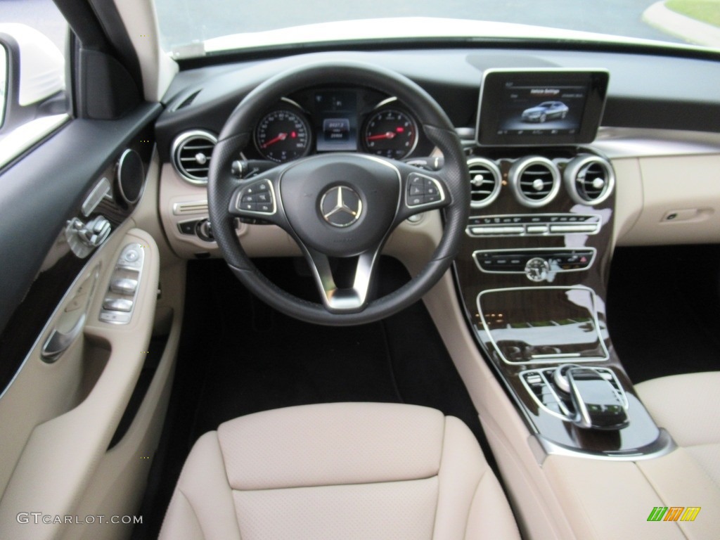 2016 Mercedes-Benz C 300 Sedan Dashboard Photos