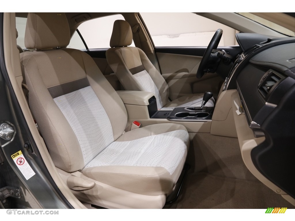 2012 Camry Hybrid XLE - Cypress Green Pearl / Ivory photo #16
