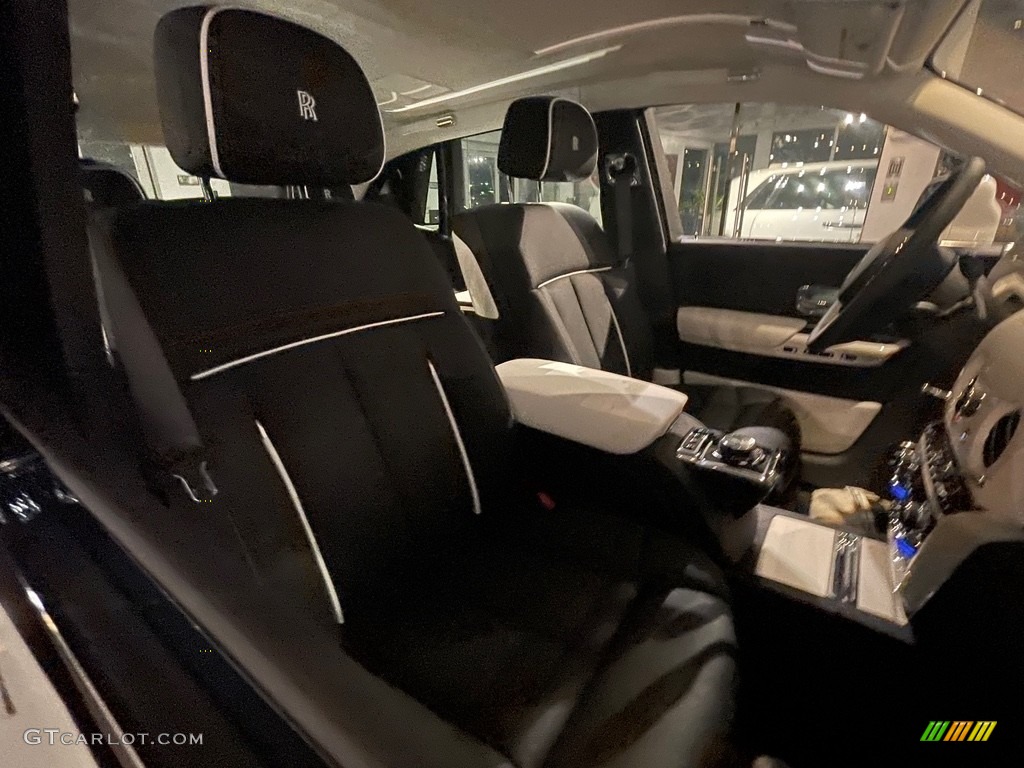 2022 Rolls-Royce Phantom Standard Phantom Model Front Seat Photo #143290323