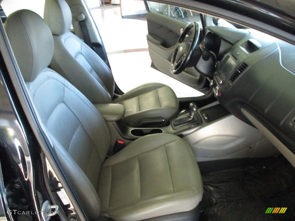 Gray Interior 2014 Kia Forte EX Photo #143292340