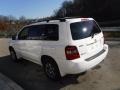 Super White - Highlander V6 4WD Photo No. 12