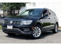 Deep Black Pearl - Tiguan S Photo No. 14