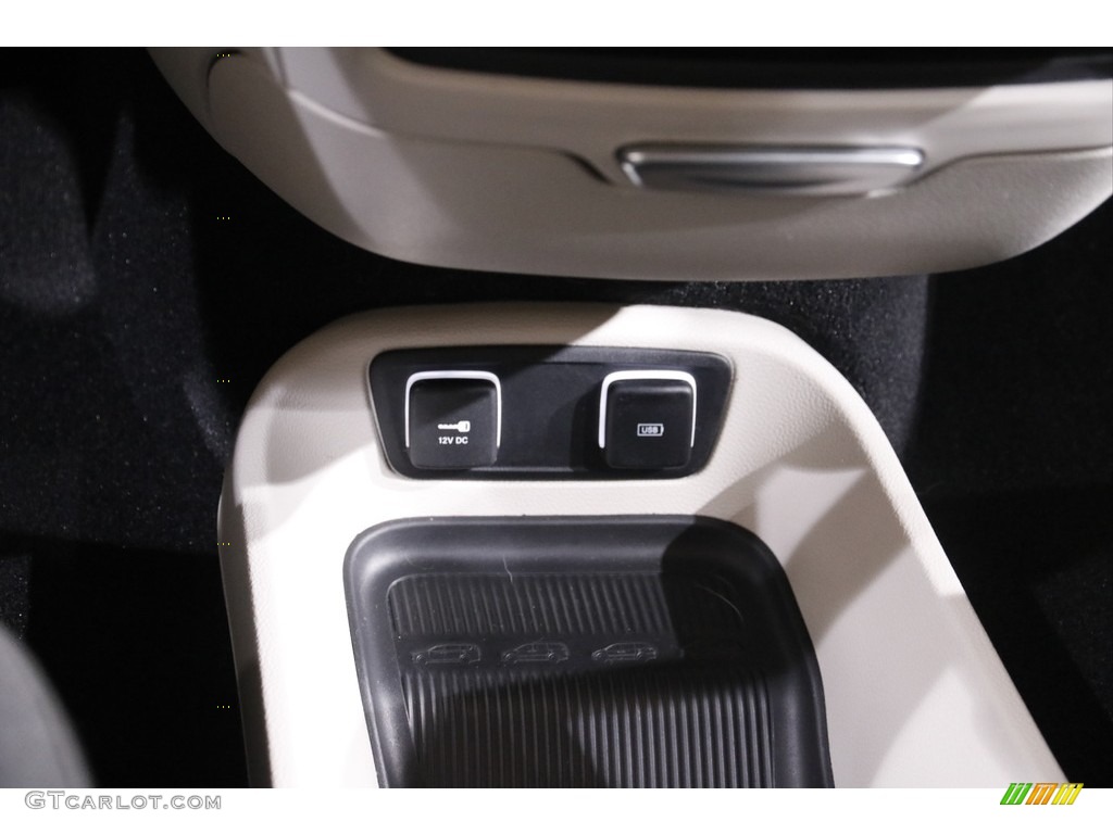 2018 Pacifica Touring Plus - Jazz Blue Pearl / Black/Alloy photo #16
