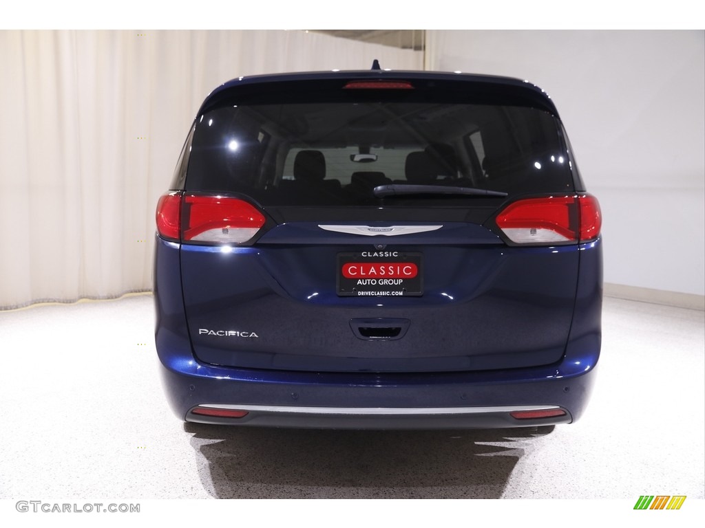 2018 Pacifica Touring Plus - Jazz Blue Pearl / Black/Alloy photo #22