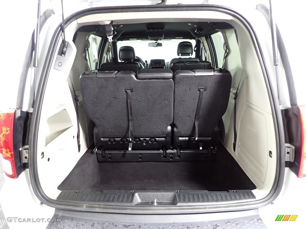 2017 Grand Caravan SXT - White Knuckle / Black/Light Graystone photo #13