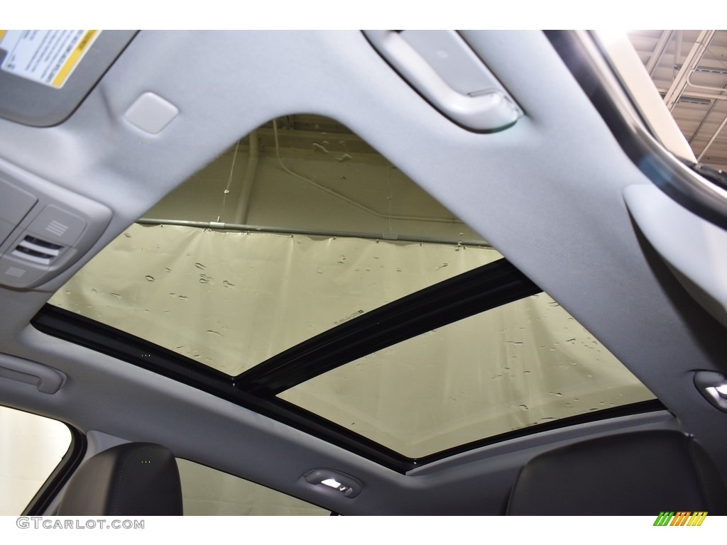 2019 Envision Essence AWD - Galaxy Silver Metallic / Ebony photo #7
