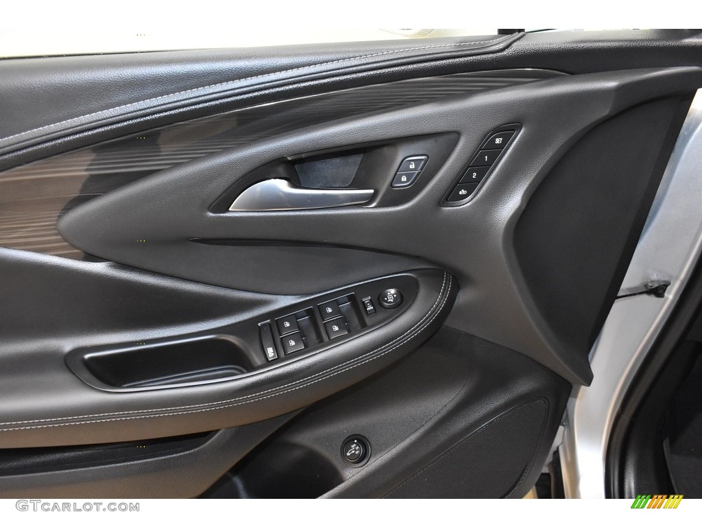 2019 Envision Essence AWD - Galaxy Silver Metallic / Ebony photo #11