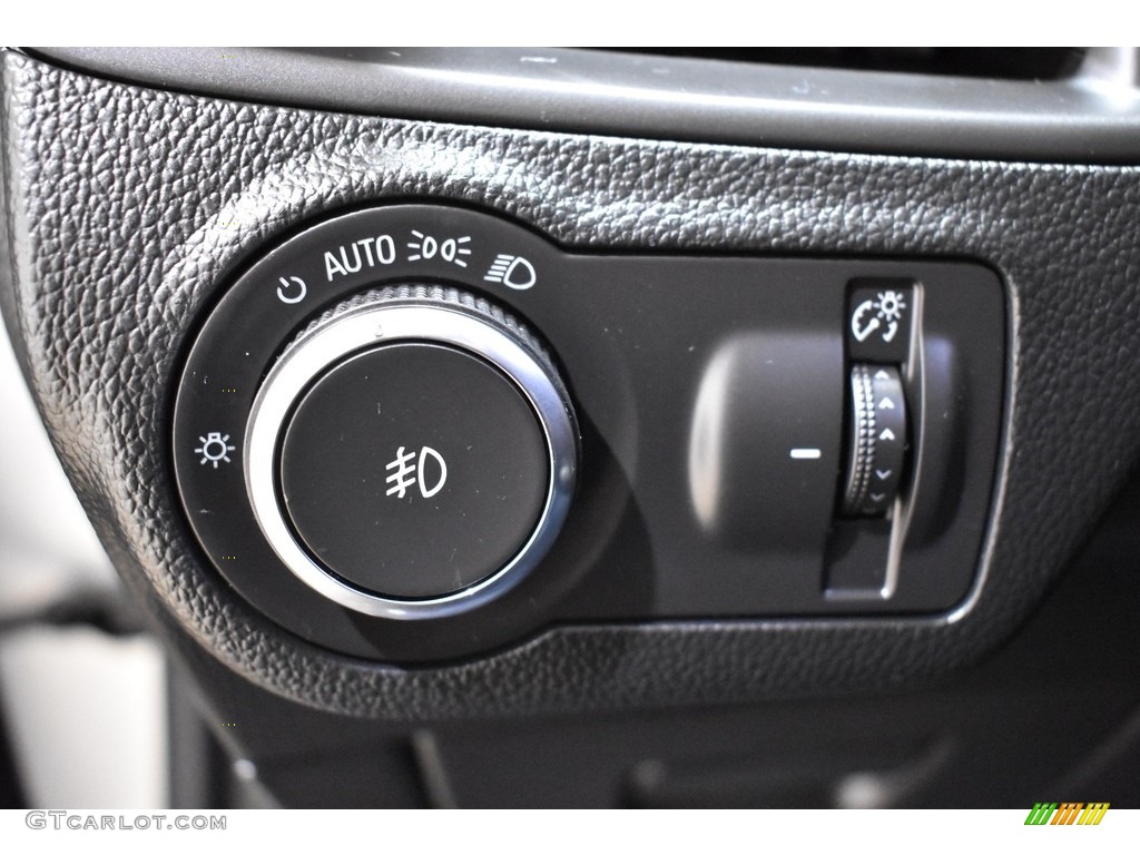 2019 Envision Essence AWD - Galaxy Silver Metallic / Ebony photo #12