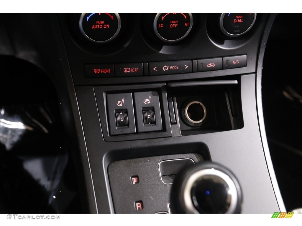 2013 MAZDA3 i Grand Touring 5 Door - Velocity Red Mica / Black photo #16